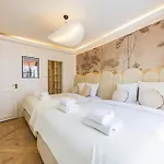 Townhouse Sacree Coeur Place Du Tertre Montmartre