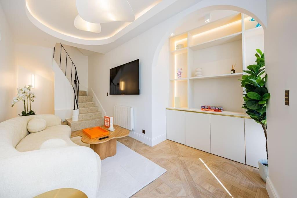 Apartment Townhouse Sacree Coeur Place Du Tertre Montmartre