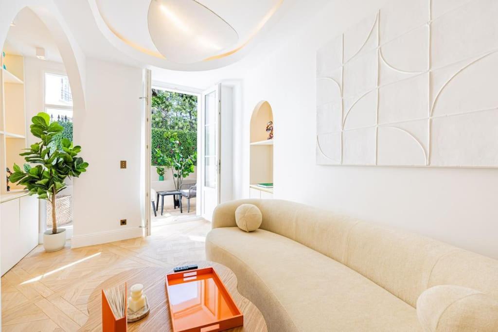 Townhouse Sacree Coeur Place Du Tertre Montmartre Apartment